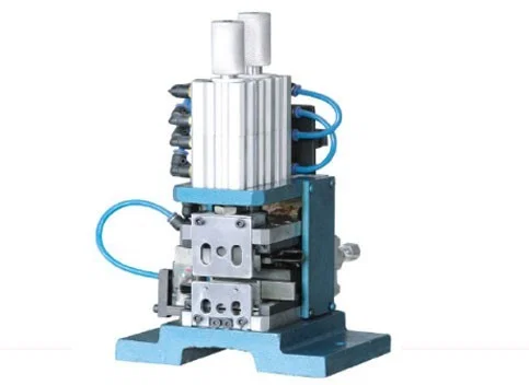 เครื่องปอกสายไฟนิวเมติกแนวตั้ง WPM-4F - เครื่องปอกและบิดสายไฟหลายแกน